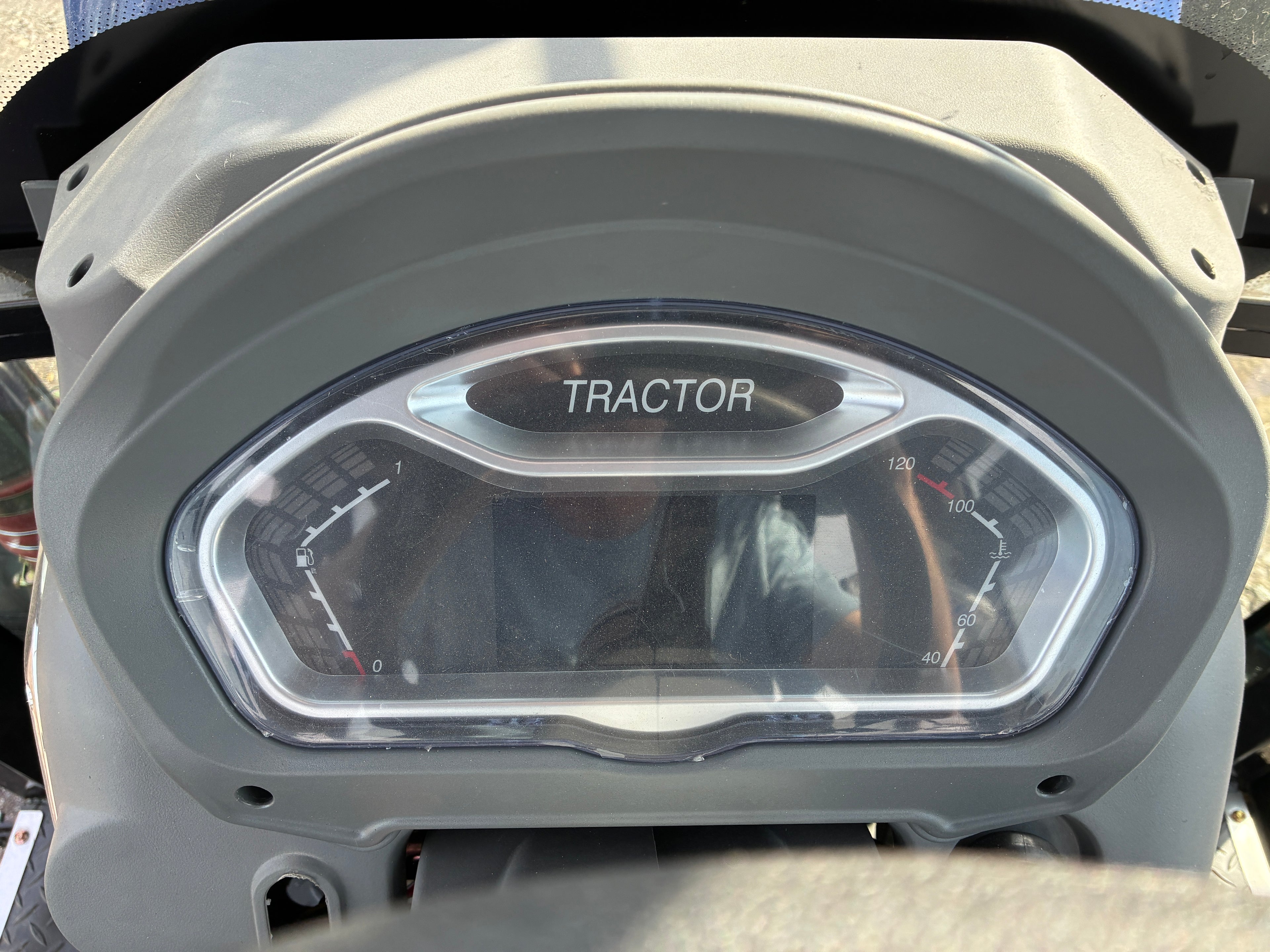 Tractor T140 (140HP)